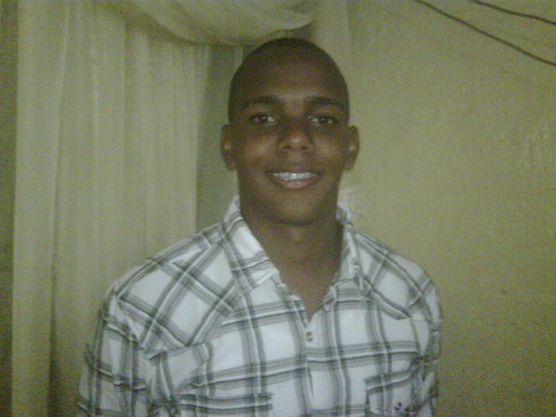 Date this fun Dominican Republic man Franklin from Samtp Domingo DO7193