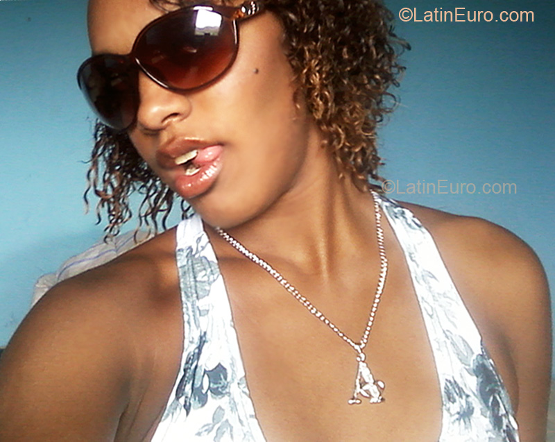 Date this stunning Brazil girl Stefani from Rio De Janeiro BR5077