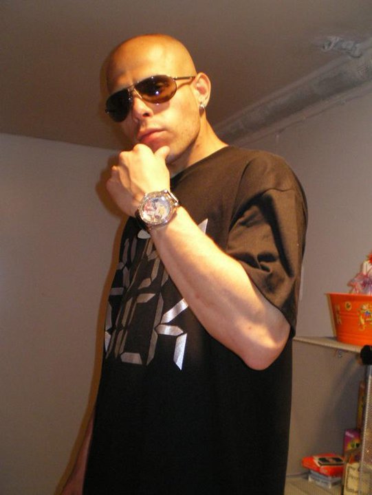 Date this lovely United States man Carlos from New York US9443