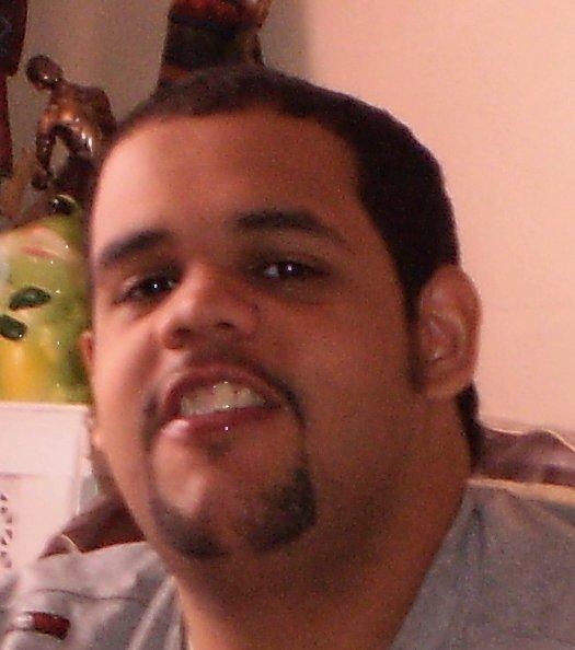 Date this young United States man Darwin from New York US9456