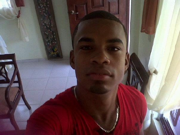 Date this young Dominican Republic man ALEXANDER CONST from Santo Domingo DO7472