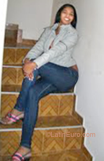 Date this pretty Brazil girl Michelle from Sao Paulo BR5207