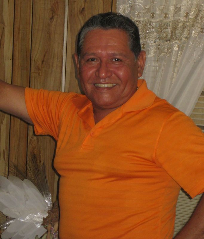 Date this nice looking United States man Luis from Houston HN315