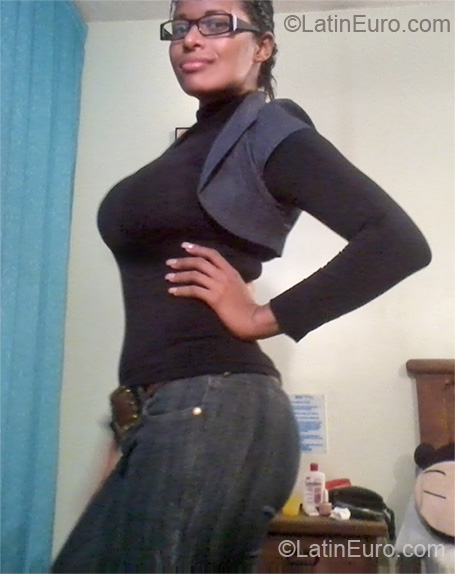 Date this voluptuous Mexico girl Leonora from Mazatlan MX334