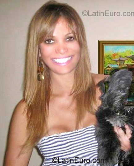 Date this sultry Spain girl Carla from living in Spain, Oviedo ES253