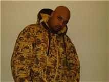 Date this georgeous United States man Damian from Philadelphia US9979