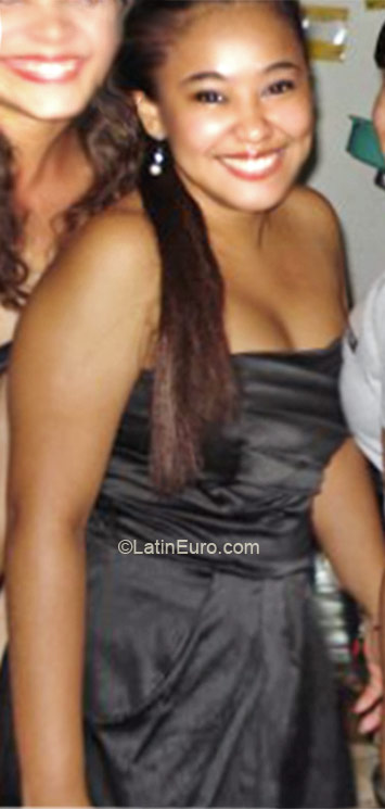 Date this cute Brazil girl Haydee from Ananindeua BR5444