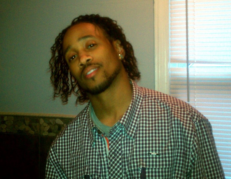 Date this funny United States man Intimate_Kizz from Detroit US10052