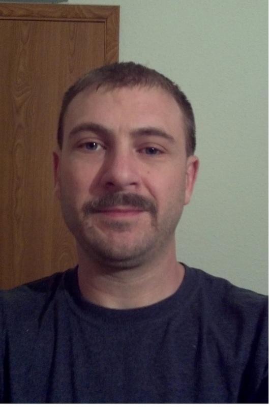 Date this happy United States man X2150x from cottage grove US10063