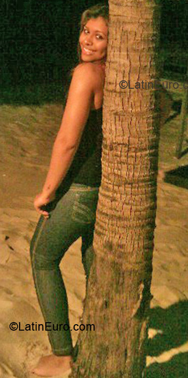 Date this good-looking Brazil girl Dayane from Fortaleza BR5550