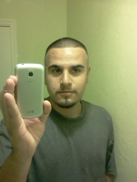 Date this young United States man Esau from Phoenix US10202