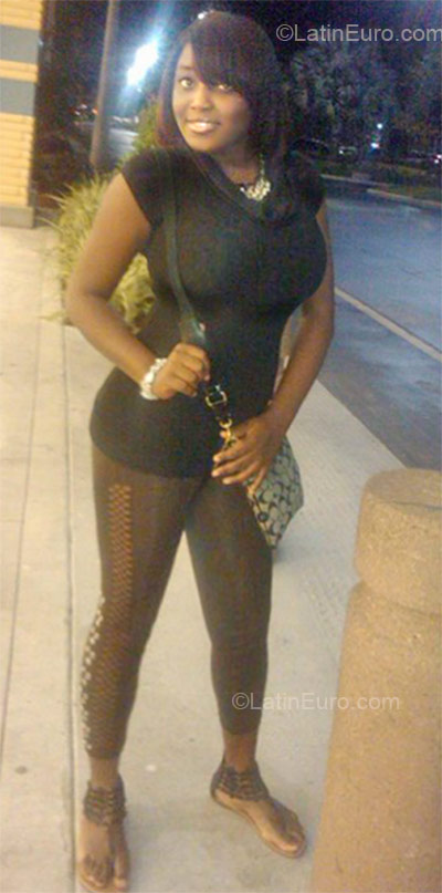 Date this voluptuous United States girl La from West Palm Beach DO7980