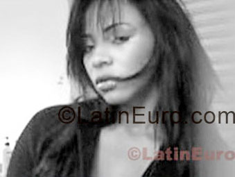 Date this pretty Brazil girl Dayane from Dourados BR5662