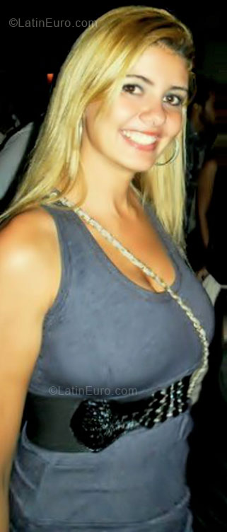 Date this attractive Brazil girl Aline from Manhumirim BR5692
