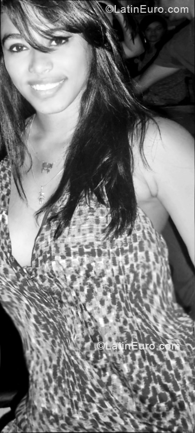 Date this pretty Brazil girl Fernanda from Salvador BR5733