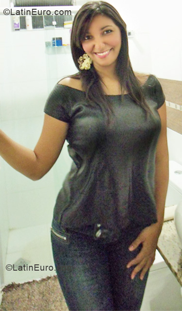 Date this happy Brazil girl Luciana from Aracaju BR6883