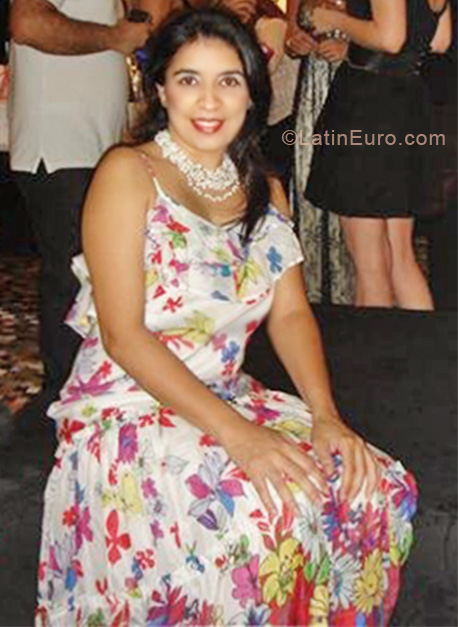 Date this gorgeous Brazil girl Magda from Joao Pessoa BR5784