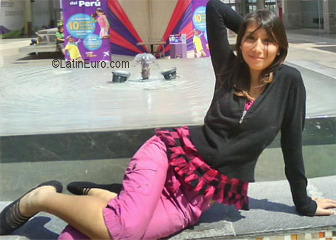 Date this athletic Peru girl Olinda from Trujillo PE517