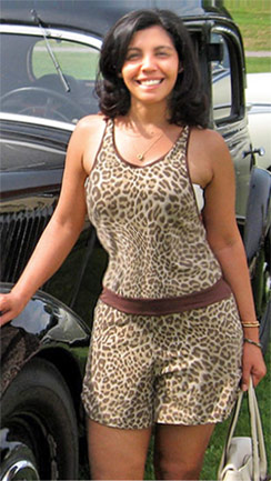 Date this happy Brazil girl Maria from Osasco BR11008