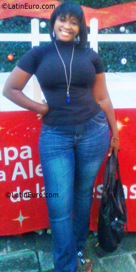 Date this gorgeous Dominican Republic girl Orfes from Santo Dominigo DO39905