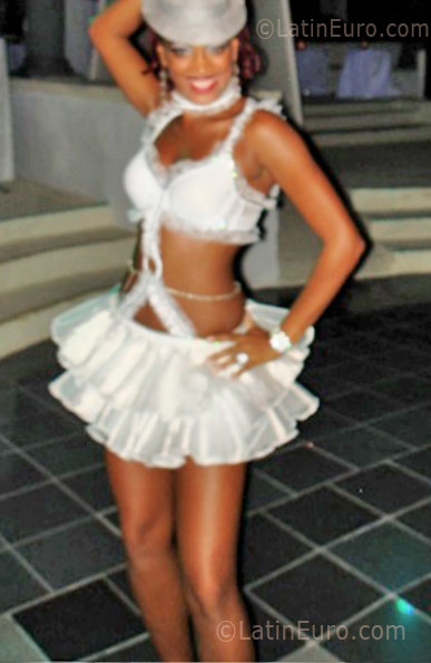 Date this passionate Brazil girl Berenice from Recife BR5847