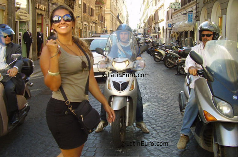 Date this lovely Brazil girl Melissa from Sao Paulo BR9389