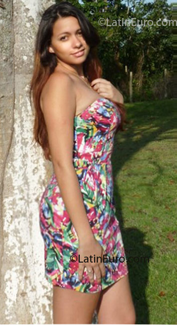 Date this foxy Brazil girl Tabata from Recife BR5888