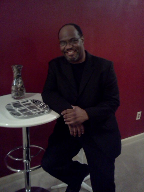 Date this nice looking United States man KEVIN from Atlanta US10979