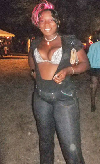 Date this fun Jamaica girl Moesha34 from Portland JM325