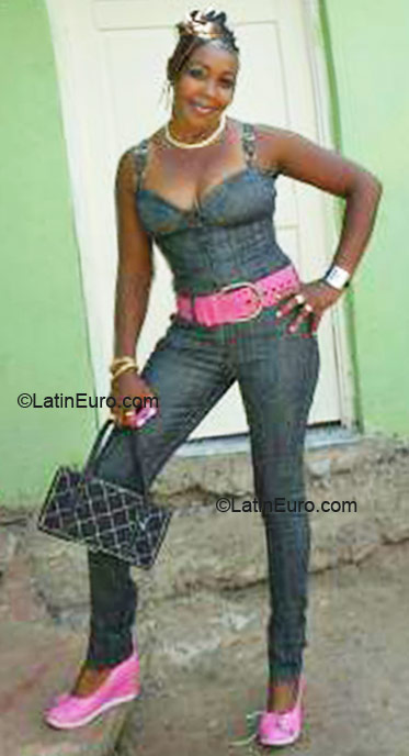 Date this beautiful Jamaica girl Carlene from Kingston JM332