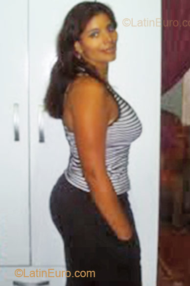 Date this hot Brazil girl Roberta from Paulista BR5982