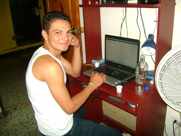 Date this nice looking Colombia man Luis alfonso from Tulua CO7864