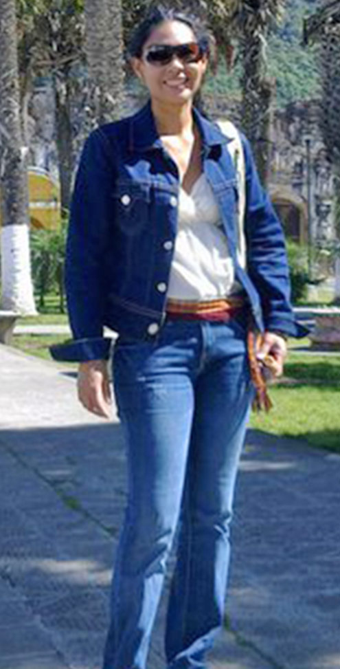 Date this voluptuous El Salvador girl Nathalia from San Salvador SV21