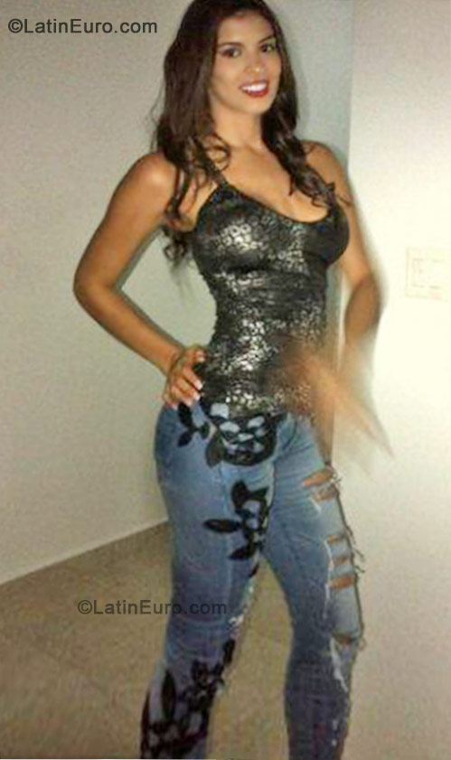 Date this nice looking Panama girl Marilin00 from Panama PA147