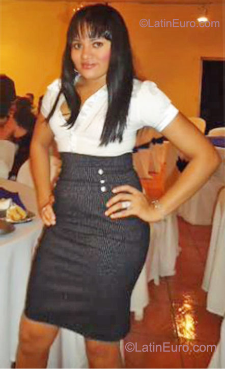 Date this charming Nicaragua girl Tatiana from Managua NI42