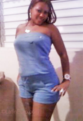 Date this happy Dominican Republic girl Gisset from Santiago DO9485