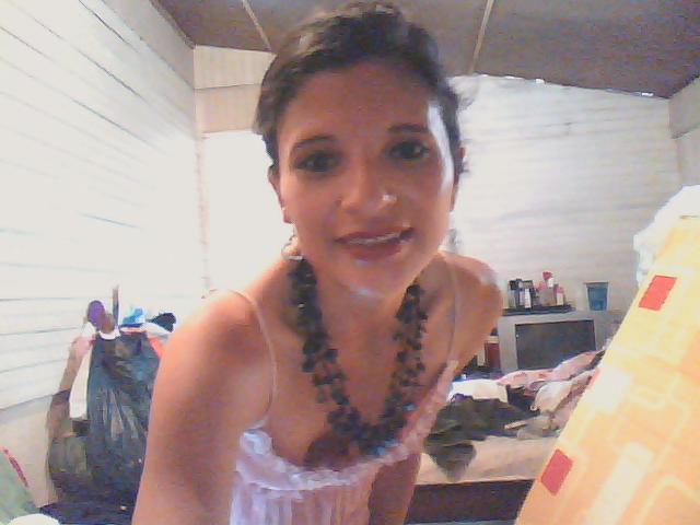 Date this attractive Costa Rica girl Estrella from Sanjose CR105