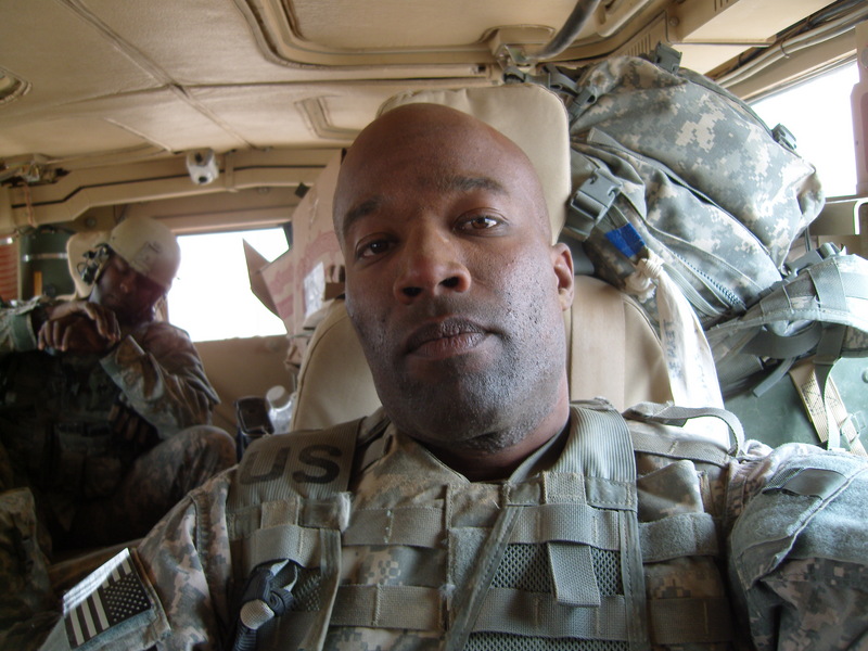 Date this georgeous United States man Otis from Heathrow US11533