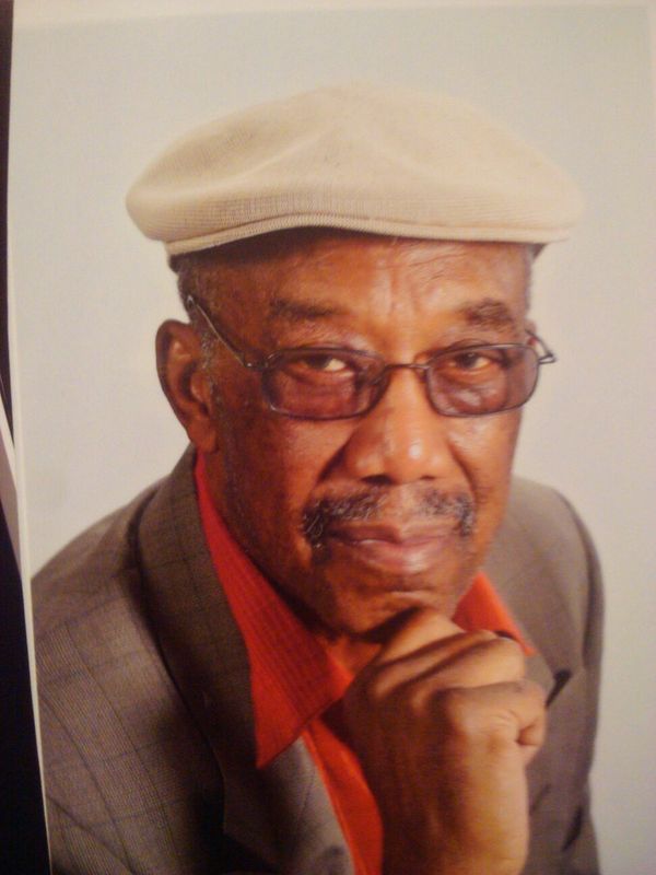 Date this sultry United States man Clarencegary from Fredericksburg US11546