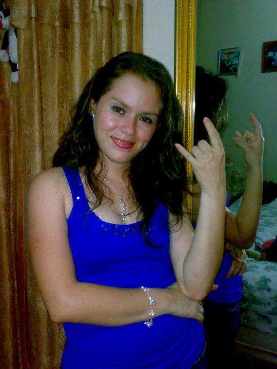 Date this happy Nicaragua girl Beikiss from Nicaragua NI54