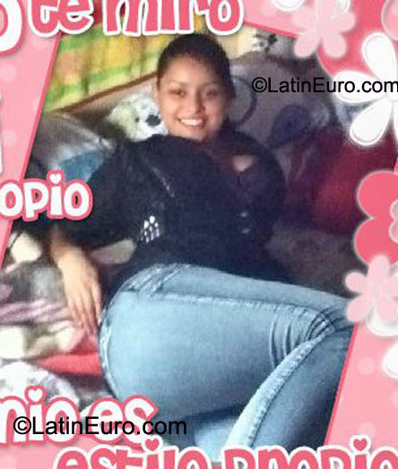 Date this athletic Honduras girl Yanay from Rivera Hernandes HN448