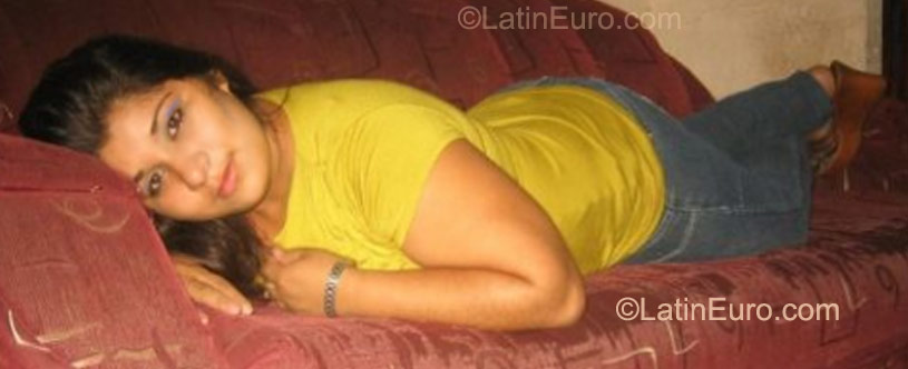 Date this happy Costa Rica girl Ashley from San Jose CR119