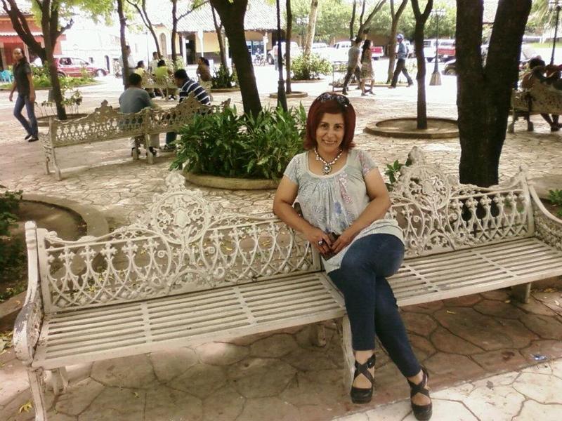 Date this nice looking Honduras girl Delmy from Tegucigalpa HN469