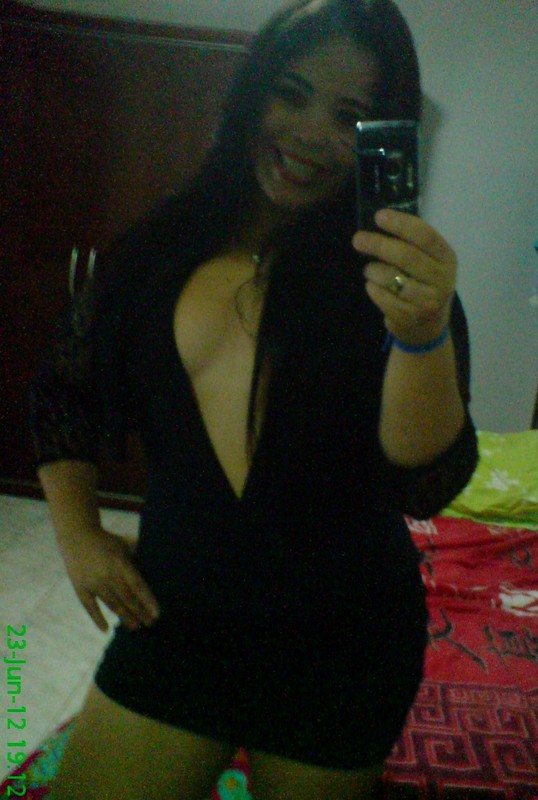 Date this tall Brazil girl AminaShadya from Salvador BR6135