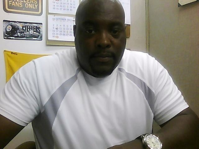 Date this athletic United States man Buscador from Huntsville US11908