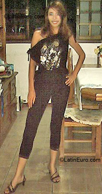Date this gorgeous Brazil girl Claudia from Sao Paulo BR6232
