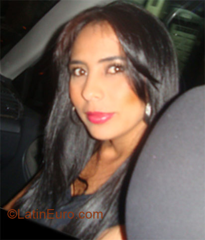 Date this beautiful Colombia girl Andrea from Medellin CO8911