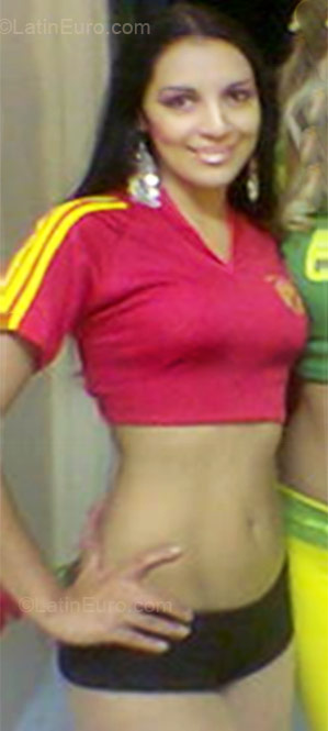 Date this cute El Salvador girl Nina from San Salvador SV29