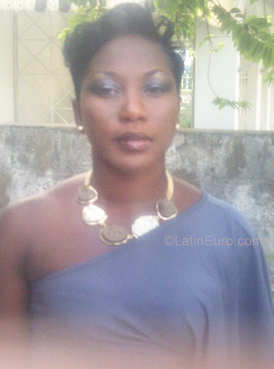 Date this lovely Jamaica girl Tamar from Kingston JM404