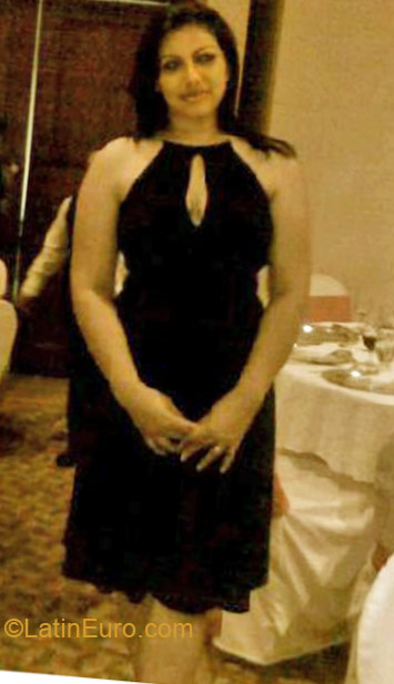 Date this sensual Honduras girl Ney from Tegucigalpa HN530
